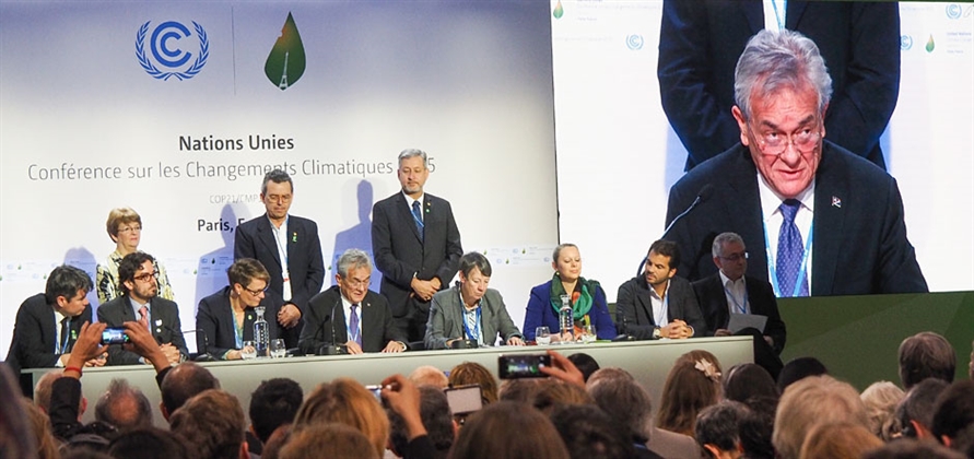 Historic climate deal reached at conference in Paris