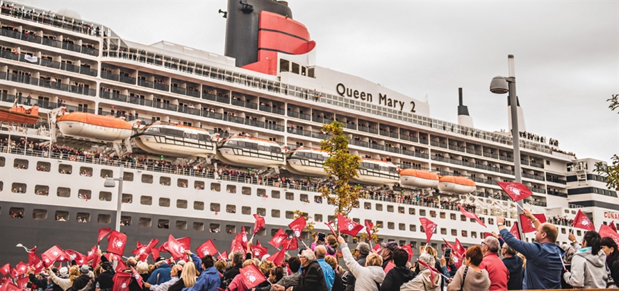 Queen Mary 2 makes her Saguenay debut