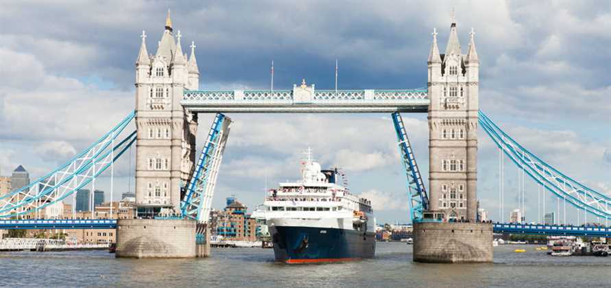 Port of Tilbury and MBNA Thames Clippers win London cruise contract