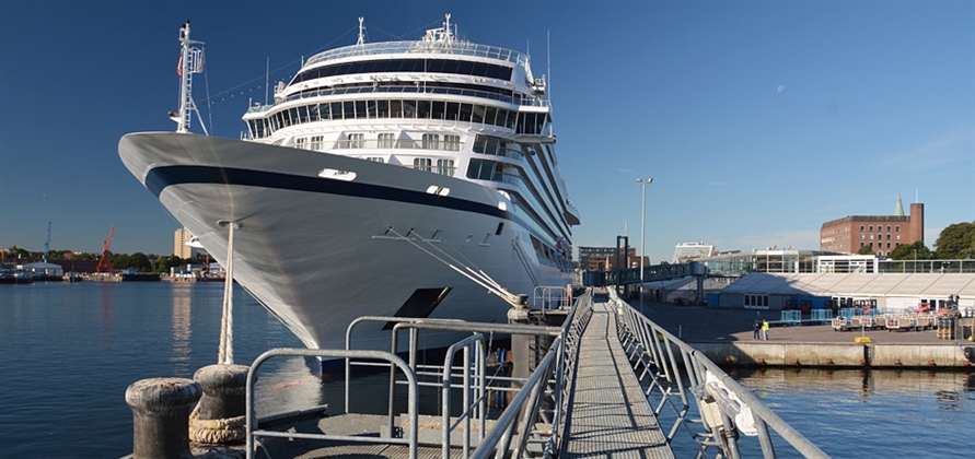 Viking Sun makes maiden call at Port of Kiel