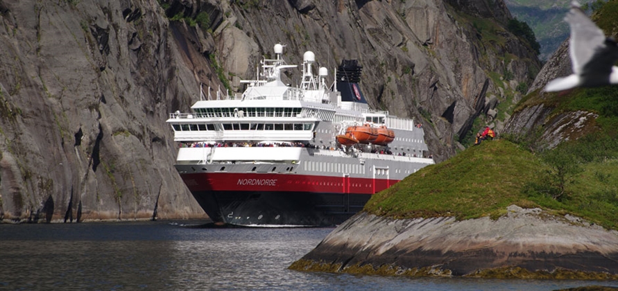 Hurtigruten to be the first to power cruise ships with liquified biogas