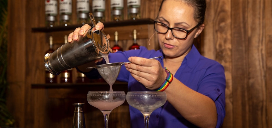 Carnival Cruise Line bartender wins Bacardí competition