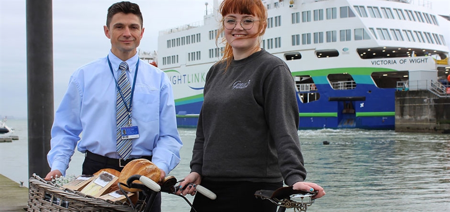 Wightlink forms partnership with Grace's Bakery