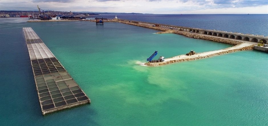 Construction progresses on Port of Tarragona’s Balears Wharf