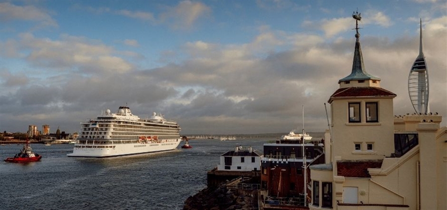 New Viking Venus arrives in UK for the first time