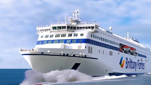 Brittany Ferries charters two hybrid LNG-electric vessels from Stena RoRo