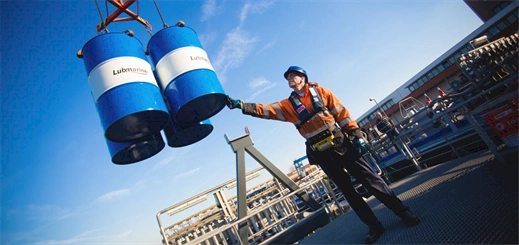 Supporting the cruise industry’s transition to decarbonisation