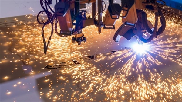 Silversea holds steel-cutting ceremony for Silver Nova