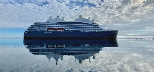 Breaking the boundaries of exploration with small-capacity ships