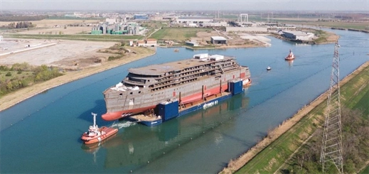 Seabourn Pursuit moved to T. Mariotti shipyard for final outfitting