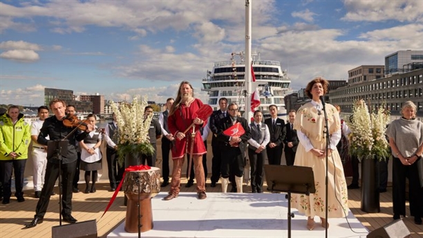 Viking celebrates 25th anniversary in Amsterdam
