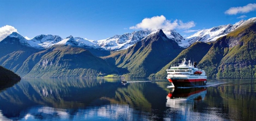 Hurtigruten requests government funding for zero-emission ship project