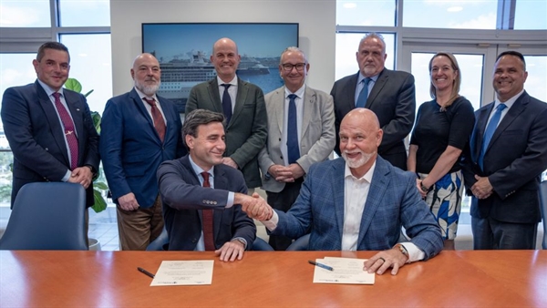 Navantia and Royal Caribbean Group sign new ship revitalisation agreement