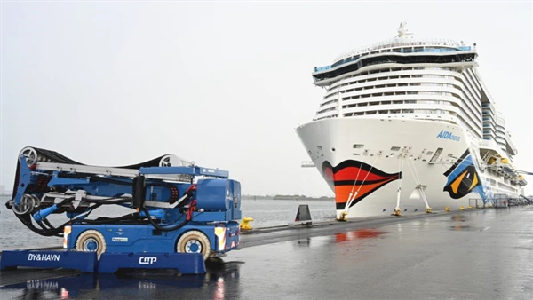 AIDAnova becomes first cruise ship to connect to shore power in Copenhagen