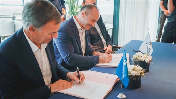 The Ritz-Carlton Yacht Collection takes delivery of Luminara