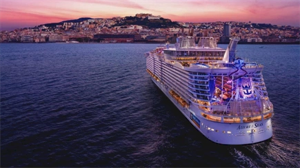 Bolidt refurbishes 30 spaces onboard Allure of the Seas
