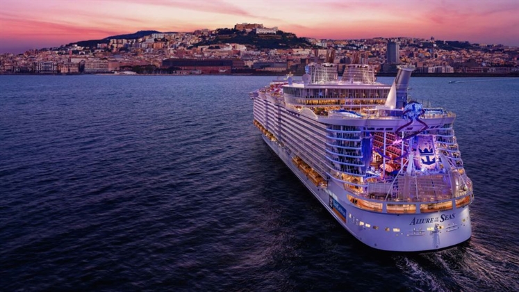 Bolidt refurbishes 30 spaces onboard Allure of the Seas