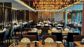 Aroya: a record-breaking outfitting project