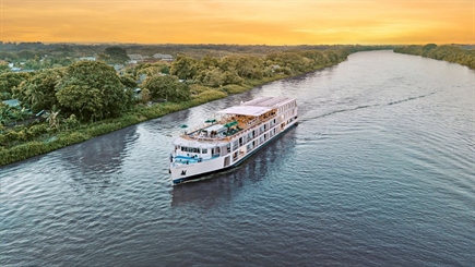 AmaWaterways christens AmaMagdalena in Colombia