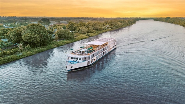AmaWaterways christens AmaMagdalena in Colombia