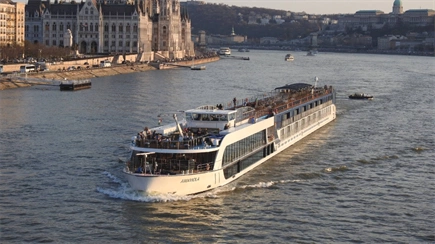 AmaWaterways orders eight river cruise vessels for Europe