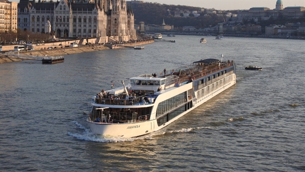 AmaWaterways orders eight river cruise vessels for Europe