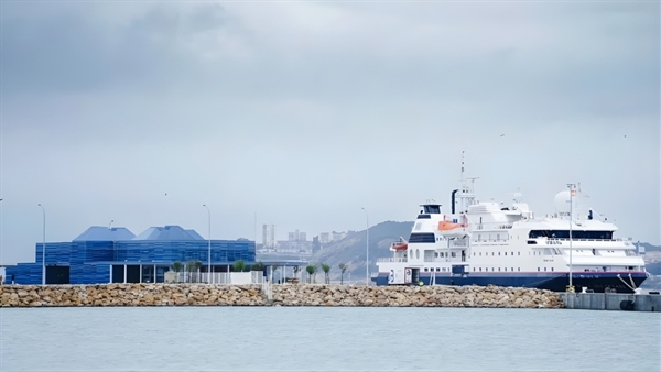 Port of Tarragona launches tenders for onshore power at Balears Wharf