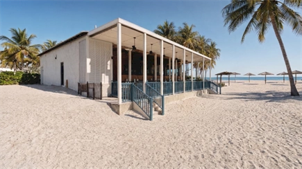Holland America Line unveils new Beach Club and food pavilion at RelaxAway, Half Moon Cay