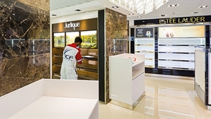Delivering new retail experiences onboard