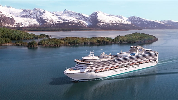 Record 960,000 visitors to sail from Seattle to Alaska this summer