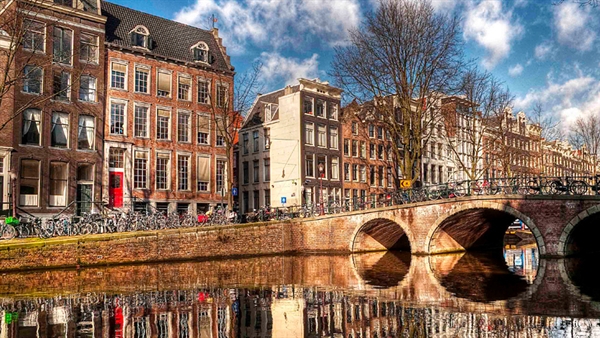 Port of Amsterdam boosts security for river cruise ships