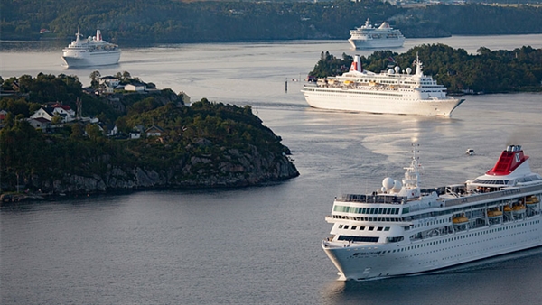 Fred. Olsen to mark 170th anniversary in Cádiz in September 2018