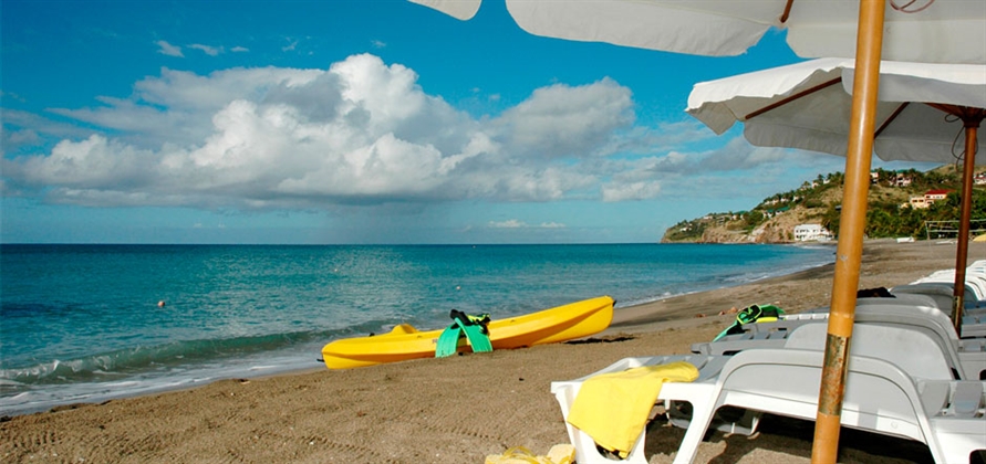 Four cruise ships bring 10,000 guests to St. Kitts in one day