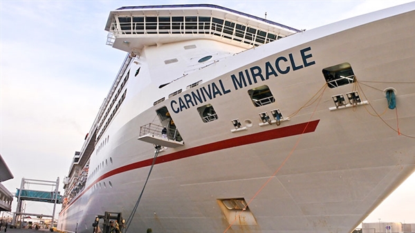 Carnival Miracle begins year-round seven-day schedule from Tampa
