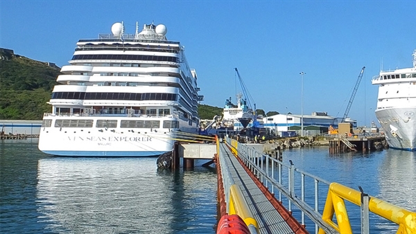 Two Regent Seven Seas ships help Portland Port make history