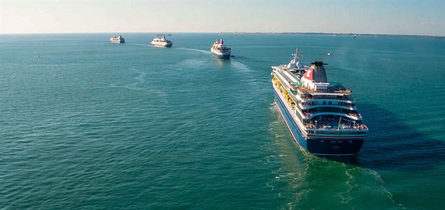 Four Fred. Olsen ships meet in Spain for Captains in Cádiz event