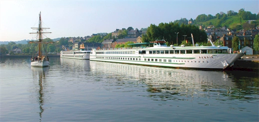 Renoir II rejoins CroisiEurope fleet after renovation