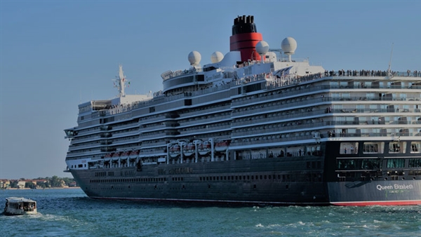 Ulster Carpets creates custom carpets for Cunard ship