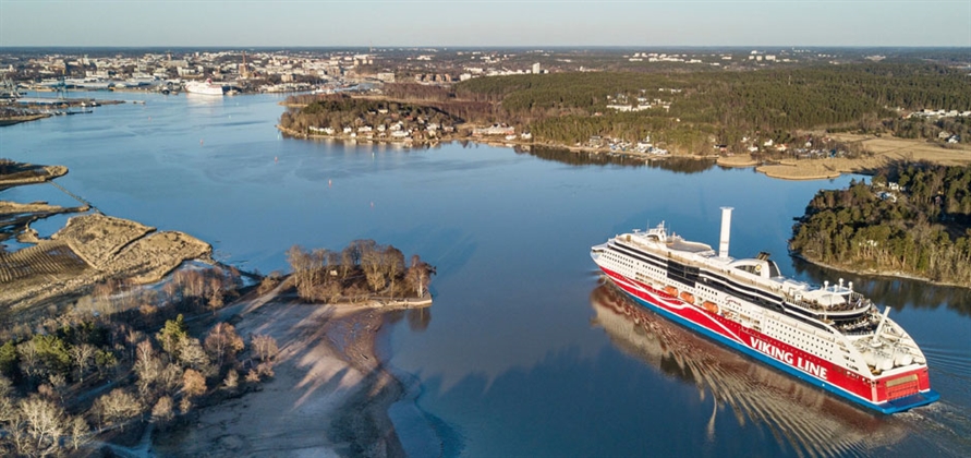 Norsepower Rotor Sail cuts fuel consumption on Viking Grace
