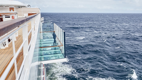Brombach + Gess creates glass balconies for Hanseatic nature