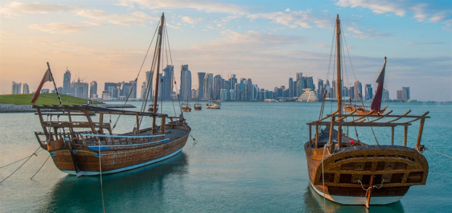 What can guests expect during a cruise call in Qatar?