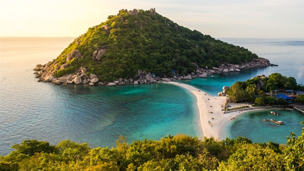 Dream Cruises plans maiden calls to Belitung and Christmas Island