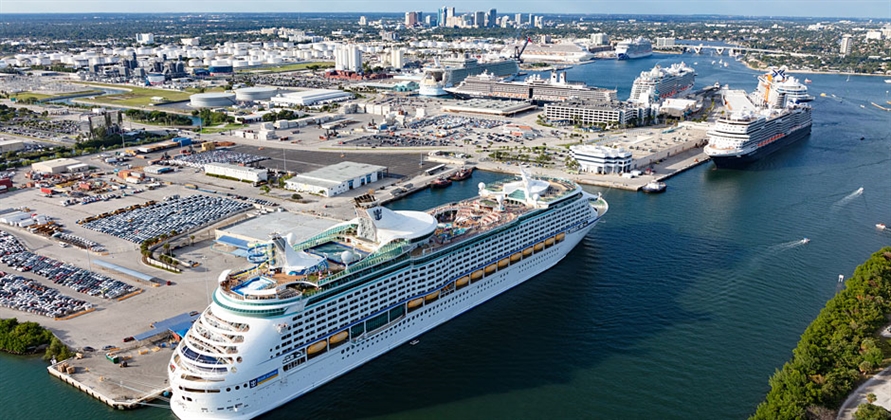 Port Everglades beats its own world record