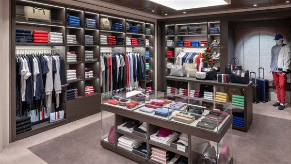 Tracking the evolution of onboard retail on cruise ships