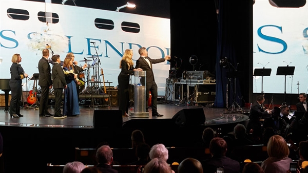 Regent Seven Seas Cruises christens Seven Seas Splendor
