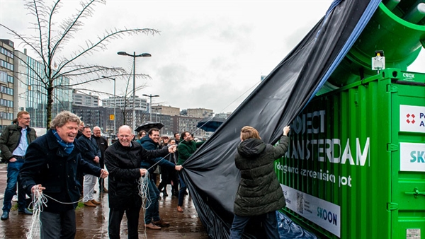 Floating battery service launched in Amsterdam