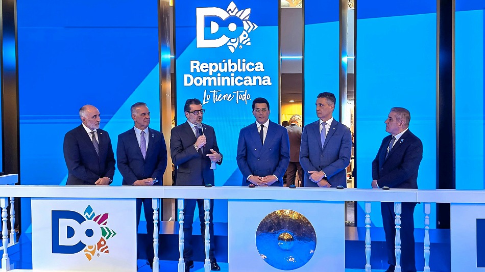 Gianni Onorato, CEO of MSC Cruises, announces the deployment news at Fitur, the International Tourism Trade Fair in Madrid, Spain (Credit MSC Cruises)