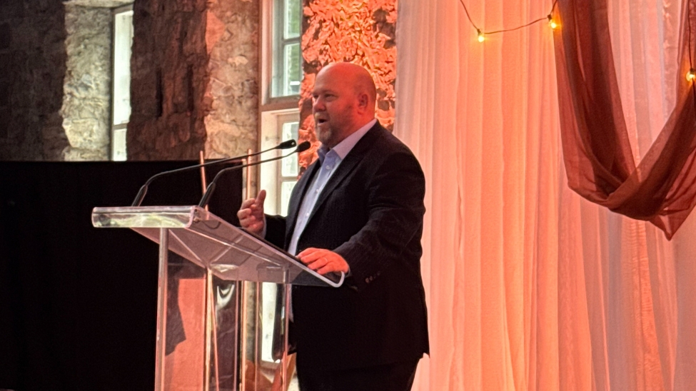 Bud Darr, president and CEO of Cruise Lines International Association, delivered a closing dinner keynote speech (Photo: Claudine Pohl)
