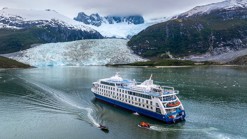ECN members such as Australis Expeditions take guests to cold-water destinations like Patagonia (Photo: Rafa Pérez) 