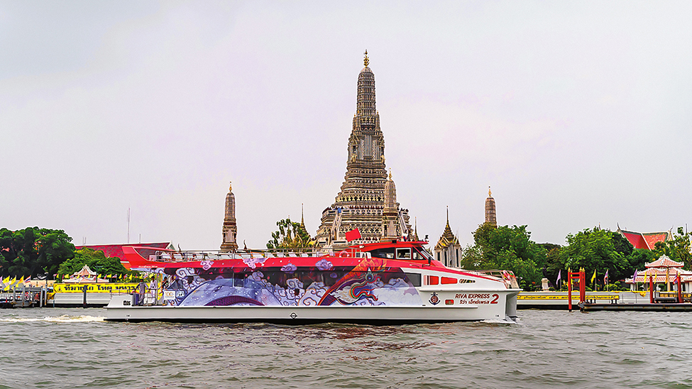 Chao Phraya Express Boat’s services take commuters and tourists past Bangkok’s iconic landmarks like Buddhist temple Wat Arun (Temple of Dawn) (Photo: Chao Phraya Express Boat)